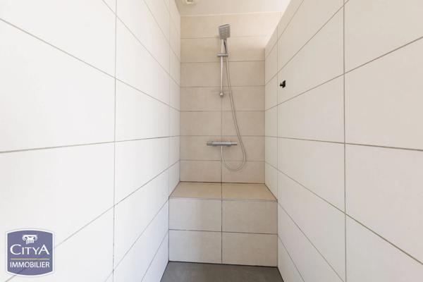 Immeuble à vendre 75.61m² Cébazat (63118)