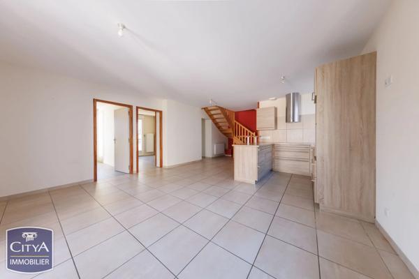 Immeuble à vendre 75.61m² Cébazat (63118)