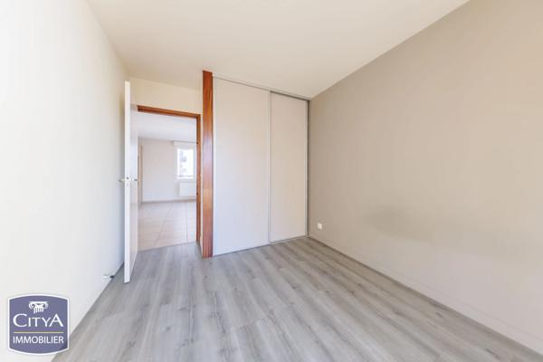 Immeuble à vendre 75.61m² Cébazat (63118)