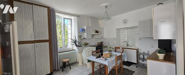 PORNIC CENTRE - Ville Haute. Maison 110 m². Potentiel 180 m².