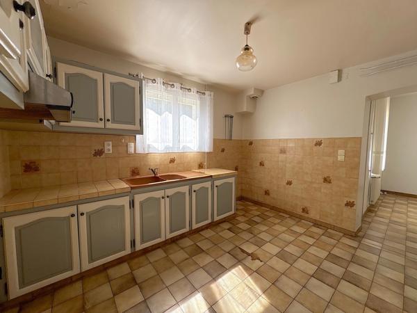 Maison à vendre 5 pièces 132m2 avec dépendances Proche de MONT DE MARSAN (40)
