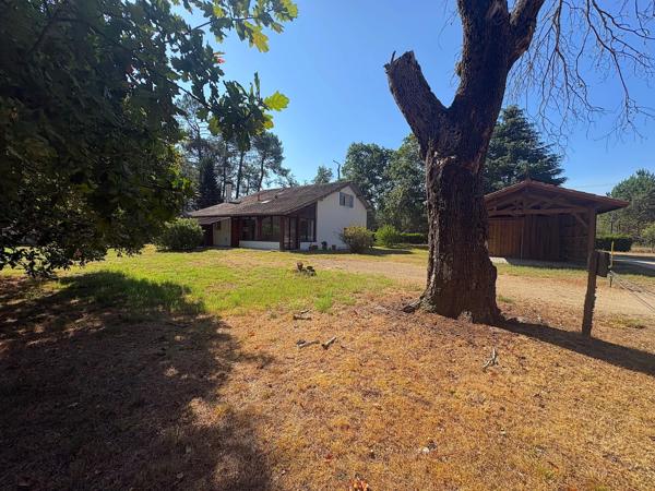Maison à vendre 5 pièces 132m2 avec dépendances Proche de MONT DE MARSAN (40)