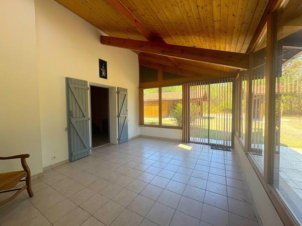 Maison à vendre 5 pièces 132m2 avec dépendances Proche de MONT DE MARSAN (40)