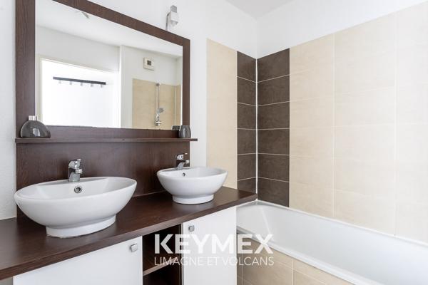 Vente
                Appartement63,28 m² - 3 Pièces -
                    CLERMONT FERRAND (63100)