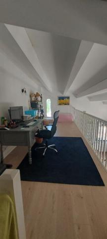 GARD. 30.NIMES. La Cigale. Belle maison de 119 m2 sur terrain arboré de 1250 m² avec piscine quartier Cigale