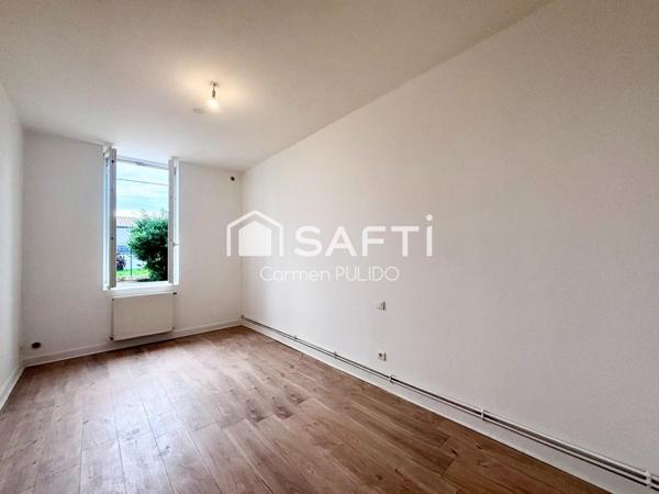 Appartement de type T4  en rez-de-chaussée : proche de toutes les commodités à pieds.