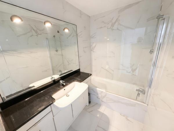 Saint-Raphaël centre appartement 3/4 pièces dernière étage