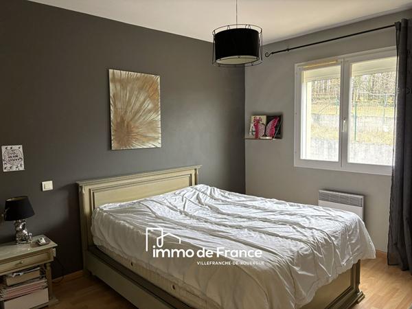 Pavillon de plain-pied de 155 m² avec dépendance et terrain clos