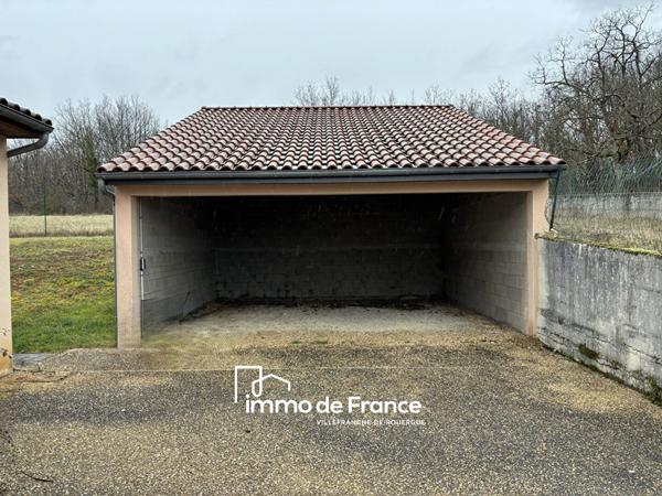 Pavillon de plain-pied de 155 m² avec dépendance et terrain clos