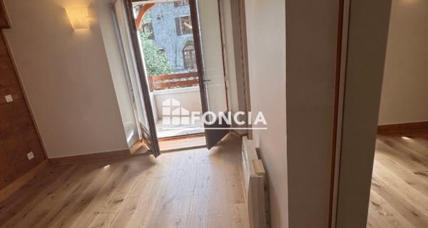 Location Appartement 2 pièces 47.31 m² - Talloires-montmin 74290
