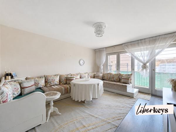 A vendre à Fleury-les-Aubrais (45400) - Appartement 3 pièces avec balcon, cave et parking 