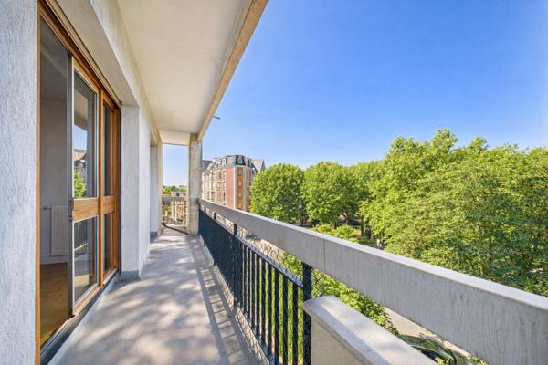 APPARTEMENT JOINVILLE LE PONT 61.91M²