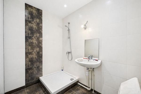 APPARTEMENT JOINVILLE LE PONT 61.91M²