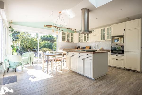 Maison à vendre |  Châtelaillon-Plage |  6 pièces | 150 m²