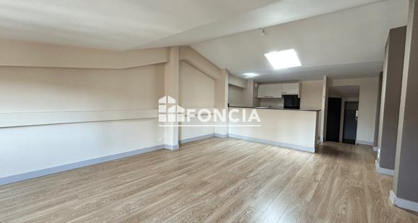 Location Appartement 3 pièces 74.68 m² - Saintes 17100