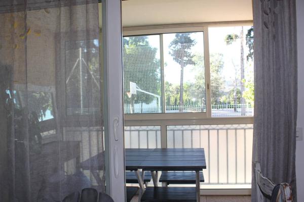 Appartement T3, 2 chambres – 52 m² – Solliès-Pont, Résidence récente avec ascenseur, loggia et parking