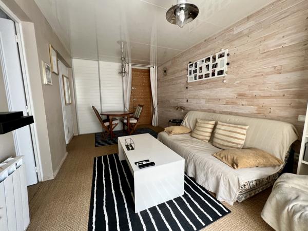 Le Grau-du-Roi (30240) Appartement de Type T2 avec balcon