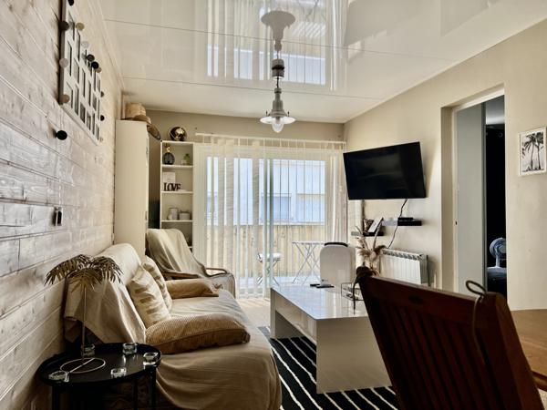 Le Grau-du-Roi (30240) Appartement de Type T2 avec balcon