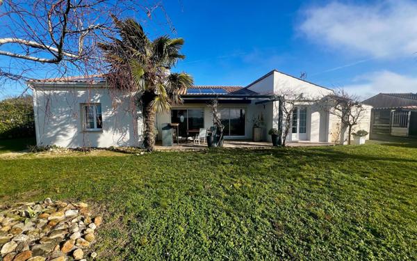 Maison à vendre    6 pièces •  Cozes