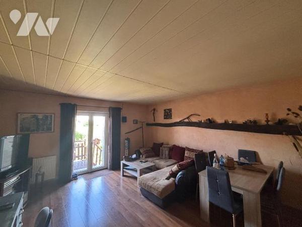 Nouveau mandat, maison située sur la commune de Villers-Le-Tilleul comprenant:

- au rez-de-c...