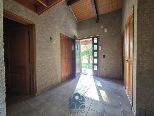 Maison 6 pièce(s) 4 chambre(s) 211.46 m²