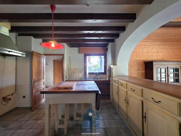 Maison 6 pièce(s) 4 chambre(s) 211.46 m²
