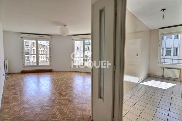 T3 lumineux avec balcon / Quartier Saint-Louis