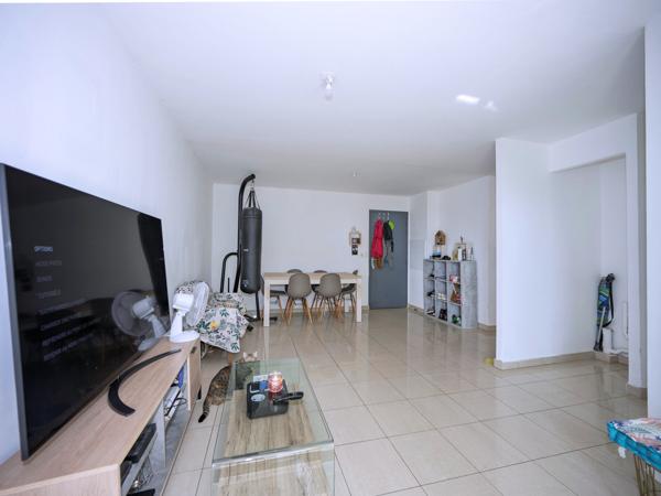 TROP TARD DÉJÀ VENDU PAR IDIMMO : Ste Clotilde Domenjod, Spacieux appartement T2 de 53m² avec parking ! Saint-Denis (97490)