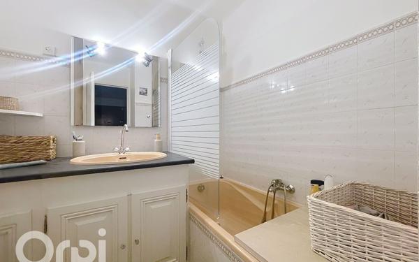 Appartement à vendre    2 pièces •  Saint-Raphaël