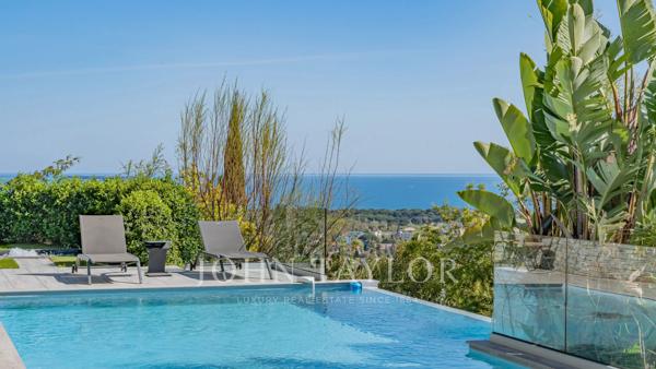 Sublime villa d'architecte contemporaine vue mer