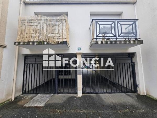 Location Studio 22 m² - 9 RUE FRANCOIS VIETE La Rochelle 17000