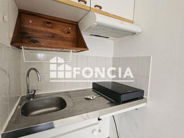 Location Studio 22 m² - 9 RUE FRANCOIS VIETE La Rochelle 17000