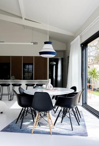 Maison de plain pied - haut standing - Piscine - Boulodrome