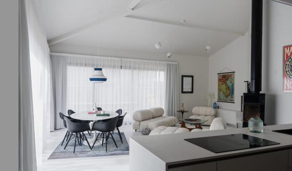 Maison de plain pied - haut standing - Piscine - Boulodrome