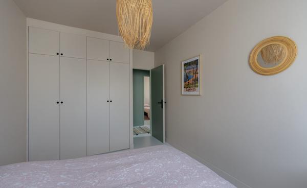 Maison de plain pied - haut standing - Piscine - Boulodrome