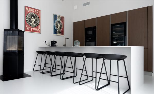 Maison de plain pied - haut standing - Piscine - Boulodrome
