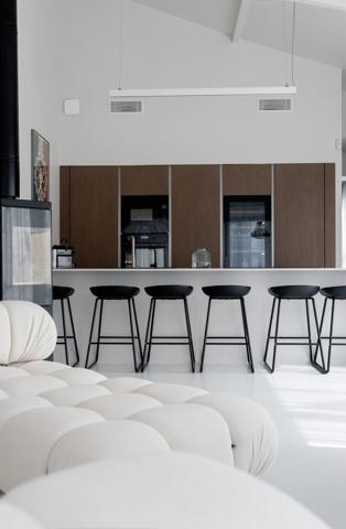 Maison de plain pied - haut standing - Piscine - Boulodrome