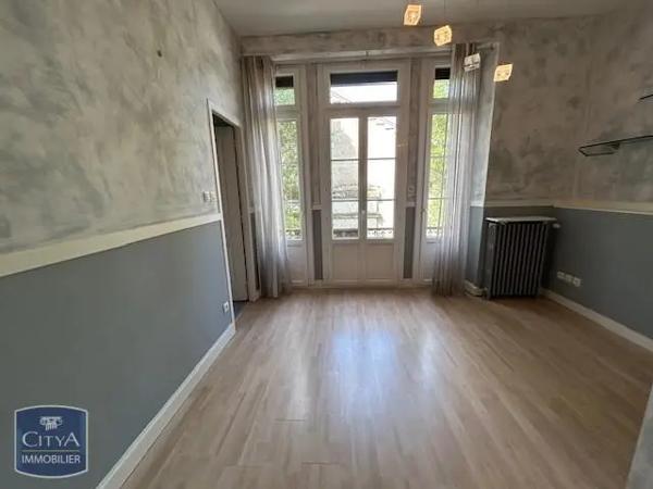 Appartement à louer 4 pièces 150.33m² Périgueux (24000)