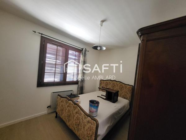 Maison avec hangar et studio avec gros potentiel