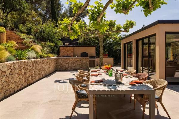 Splendide propriété rénovée - 13260 Cassis