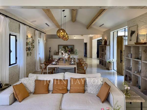 Splendide propriété rénovée - 13260 Cassis