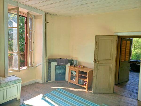 Maison à vendre à La Roche-Canillac (19320) - Corrèze