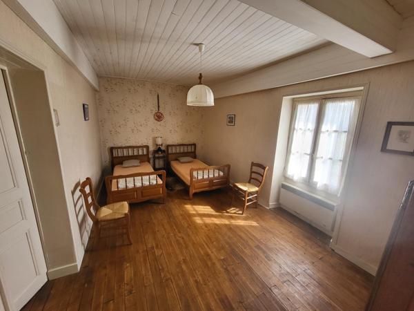 Jolie maison avec beau potentiel