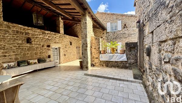 Maison à vendre 12 pièces 404 m² Ailhon