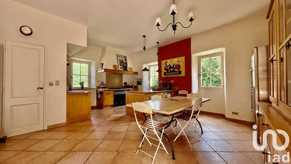 Maison à vendre 12 pièces 404 m² Ailhon