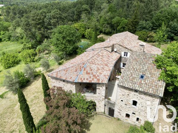 Maison à vendre 12 pièces 404 m² Ailhon