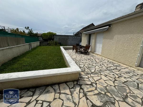 Maison à louer 5 pièces 110m² Aressy (64320)