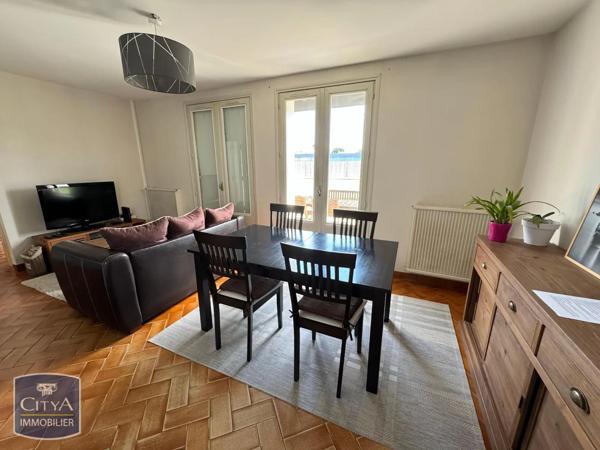 Maison à louer 5 pièces 110m² Aressy (64320)