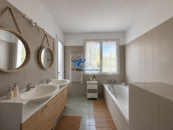 LAGORD MAISON 4 CHAMBRES JARDIN GARAGE  Lagord