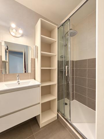 T3 refait à neuf 2 Balcons